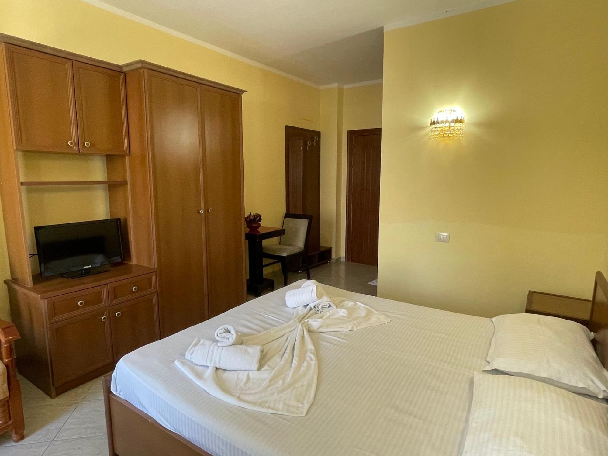 Sanremo Hotel Restorant Škalngur エクステリア 写真
