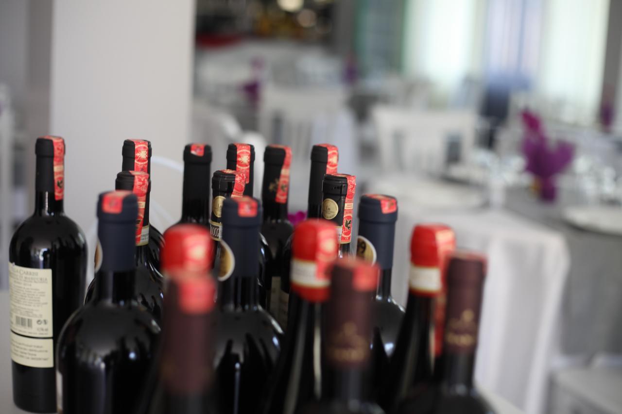 Sanremo Hotel Restorant Škalngur エクステリア 写真